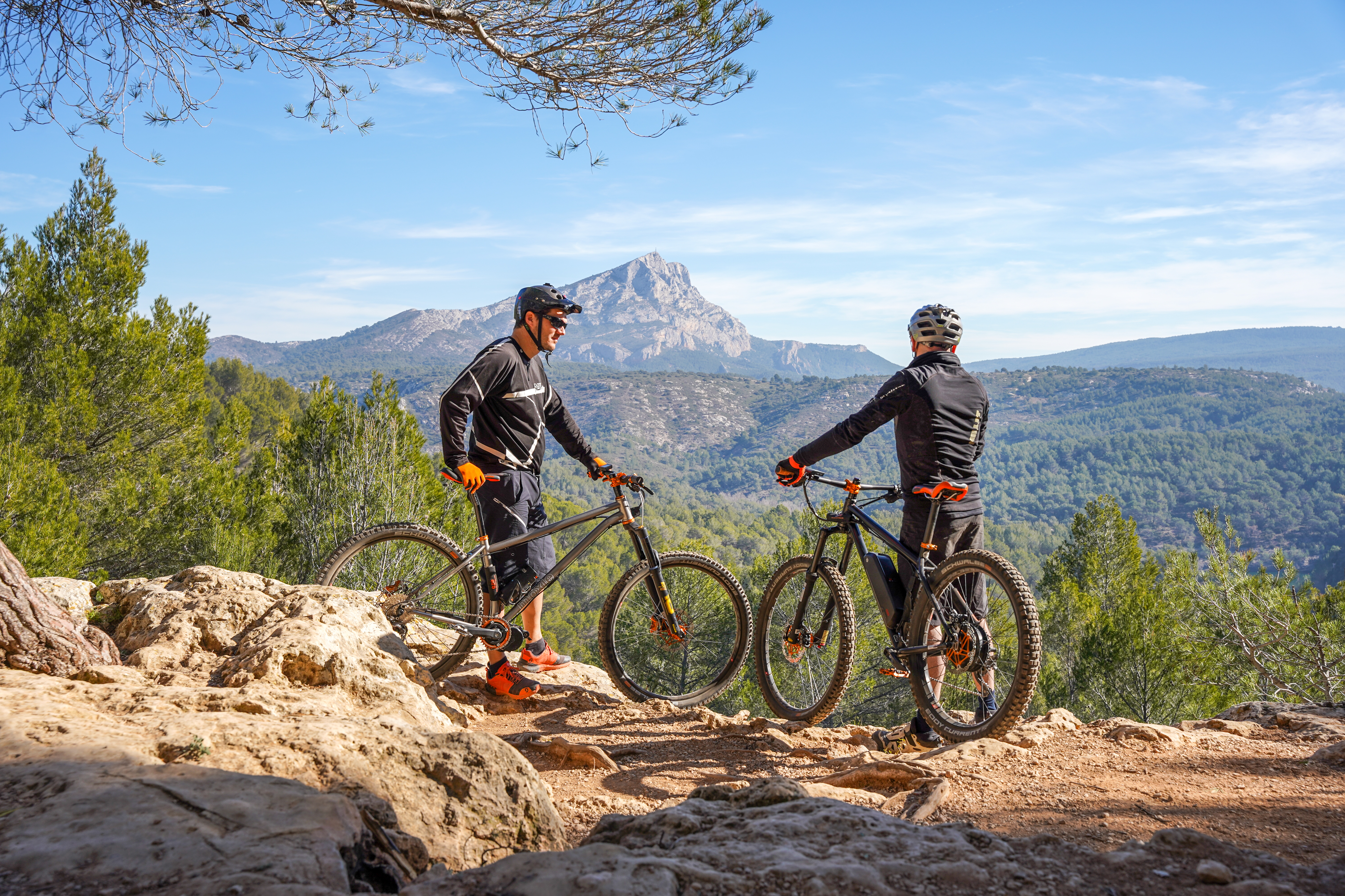 Atelier OZO assemblage vélo électrique